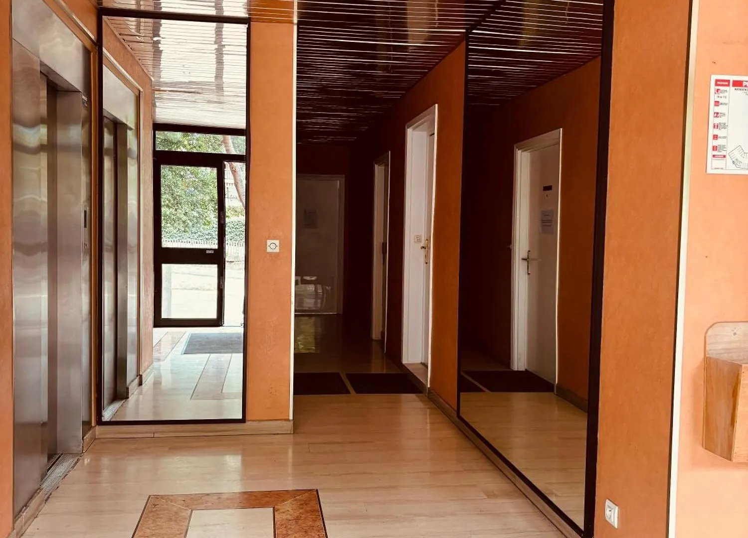 Apartment Studio Bord De Mer Frejus